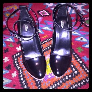 Kate Spade black leather pumps high heel 8.5